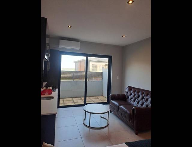 1 BEDROOM PROPERTY TO RENT IN ZIMBALI ESTATE